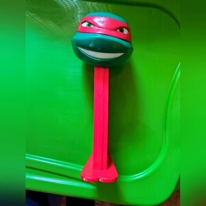 Raphael Teenage mutant ninja turtles Pez dispenser.